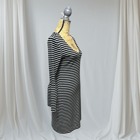 106 - Banana Republic Dress - Picture 2 of 13